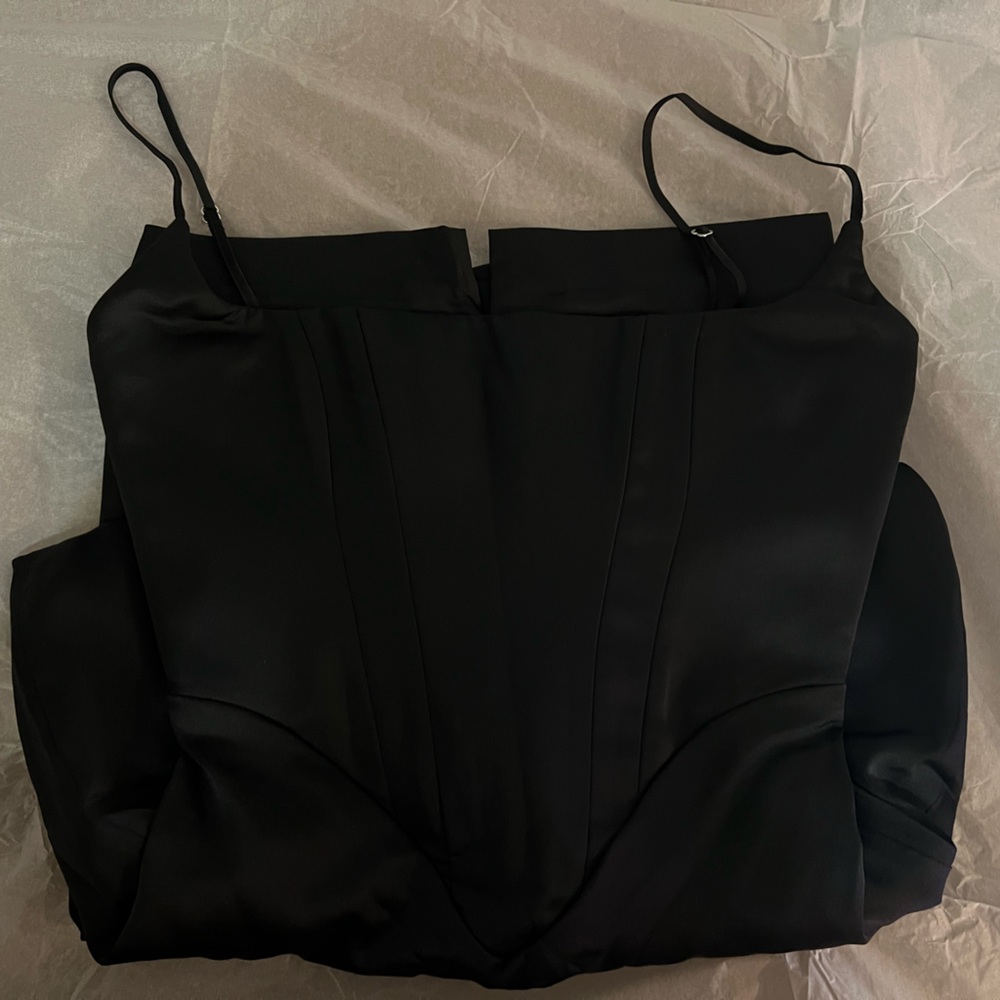 HOUSE OF CB 'Anais' Black Satin Pointed Corset Midi Dress - Picture 6 of 11